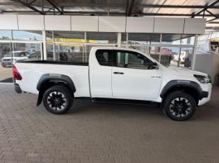 2022 Toyota Hilux 2.8GD-6 Xtra Cab Legend Auto for sale