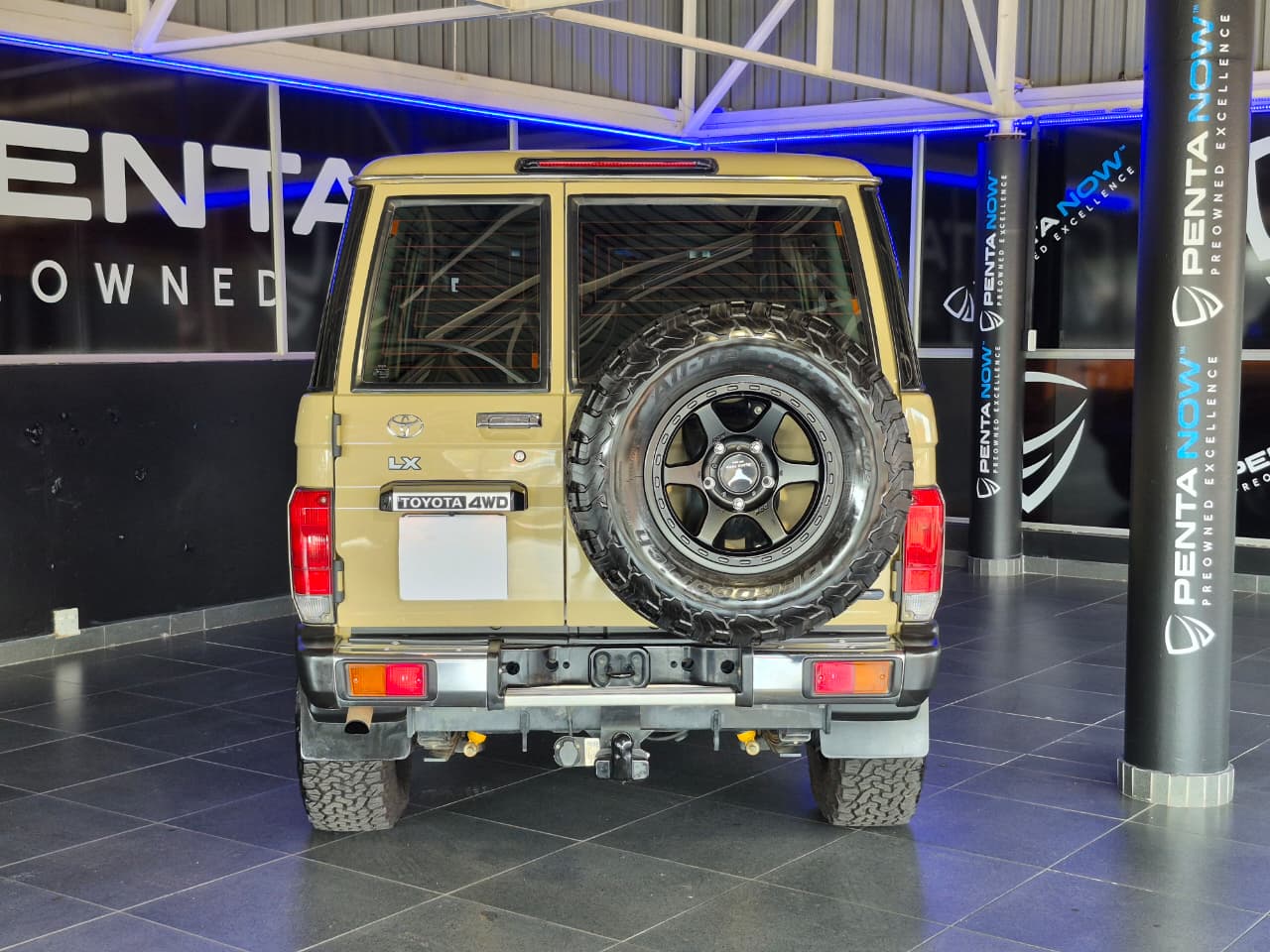 Toyota Land Cruiser 76 2.8GD-6 Station Wagon Penta Now Centurion