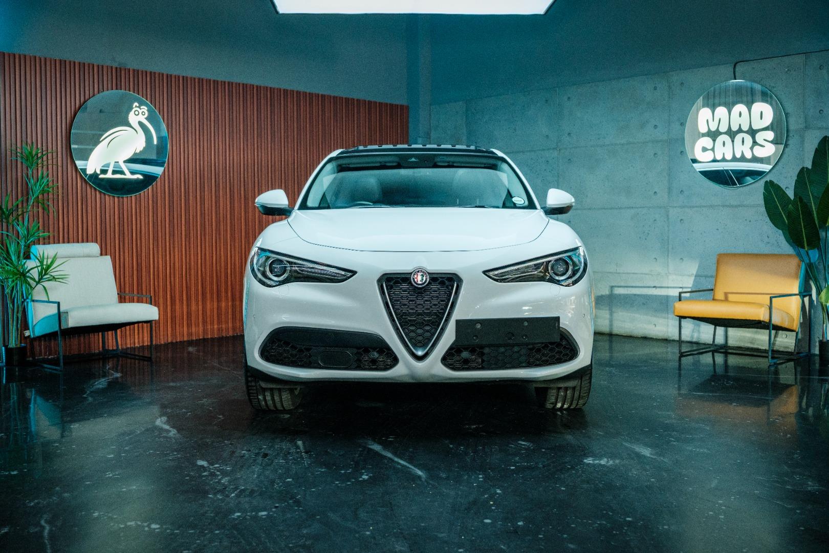 Alfa Romeo Stelvio 2.0T First Edition Q4 Mad Cars