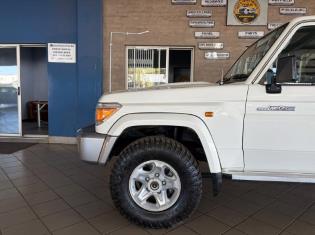 2022 Toyota Land Cruiser 79 4.0 V6 Double Cab for sale