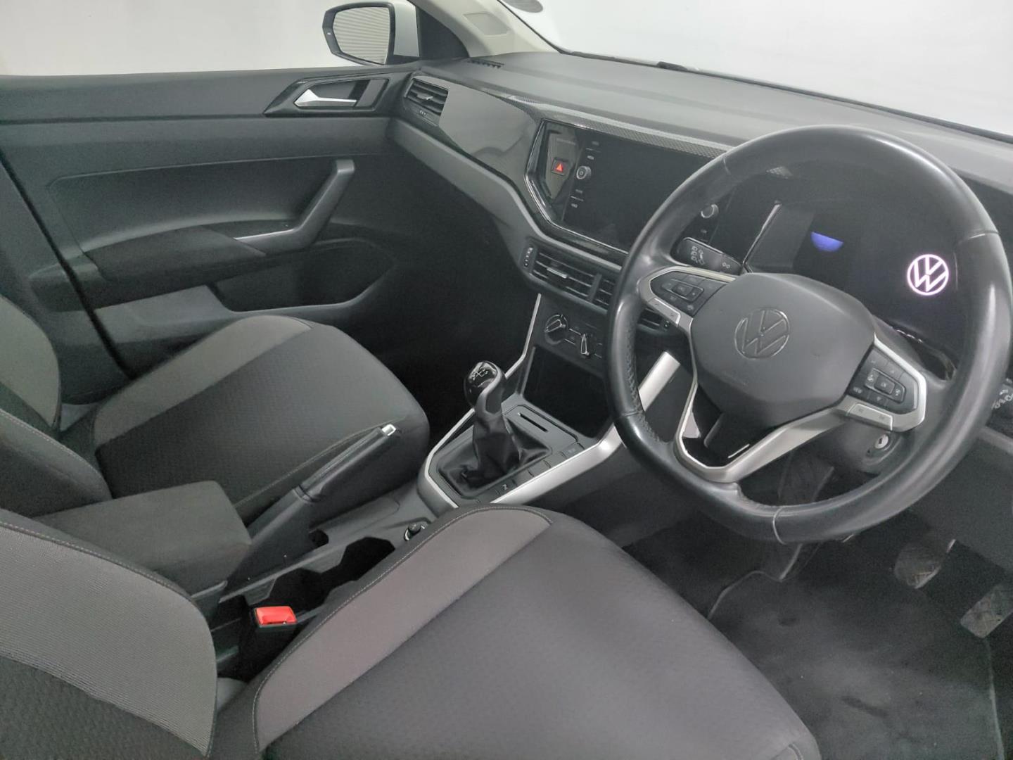 Volkswagen Polo Hatch 1.0TSI Life Manual NTT Volkswagen Heidelberg