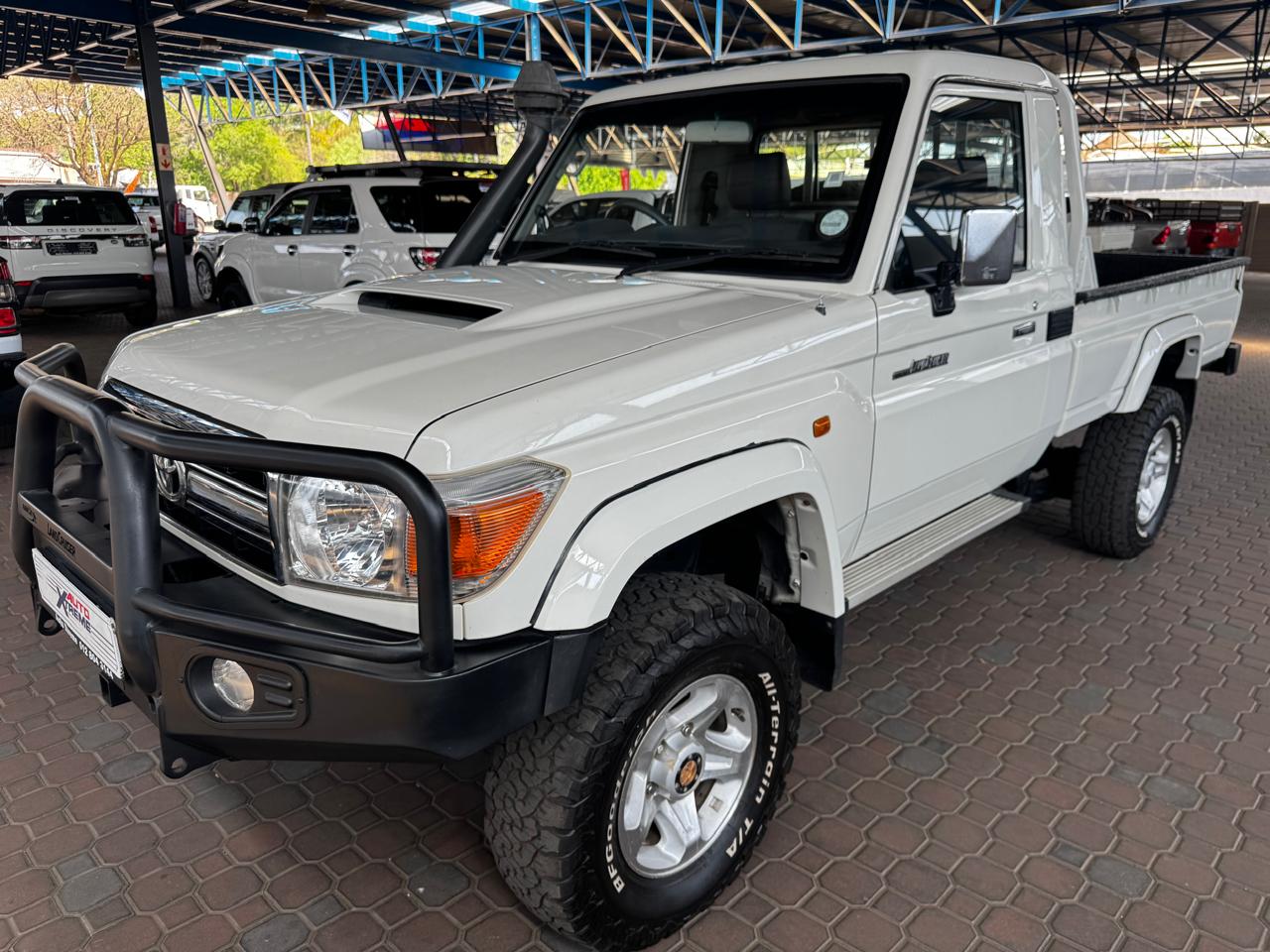 2013 Toyota Land Cruiser 79 Land Cruiser 79 4.5D-4D LX V8