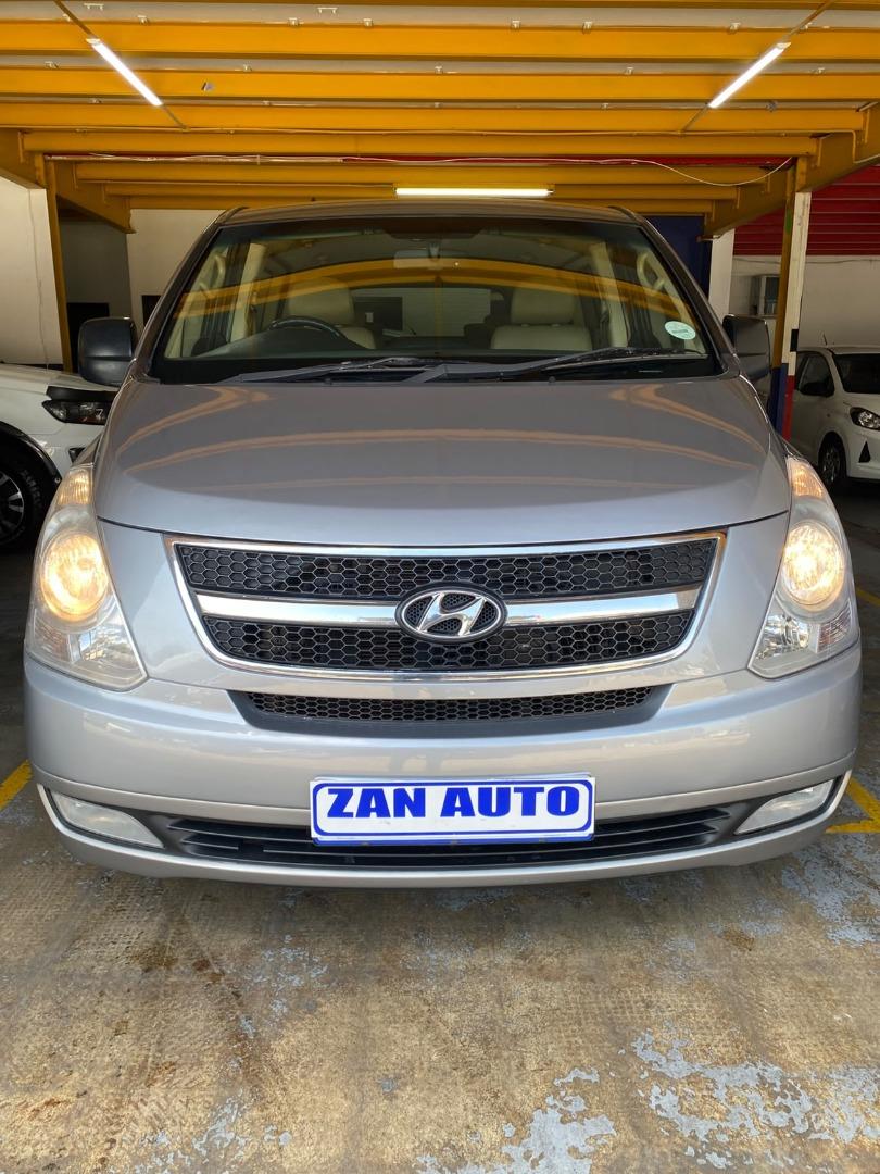 2011 Hyundai H-1 2.5VGTi Bus GLS