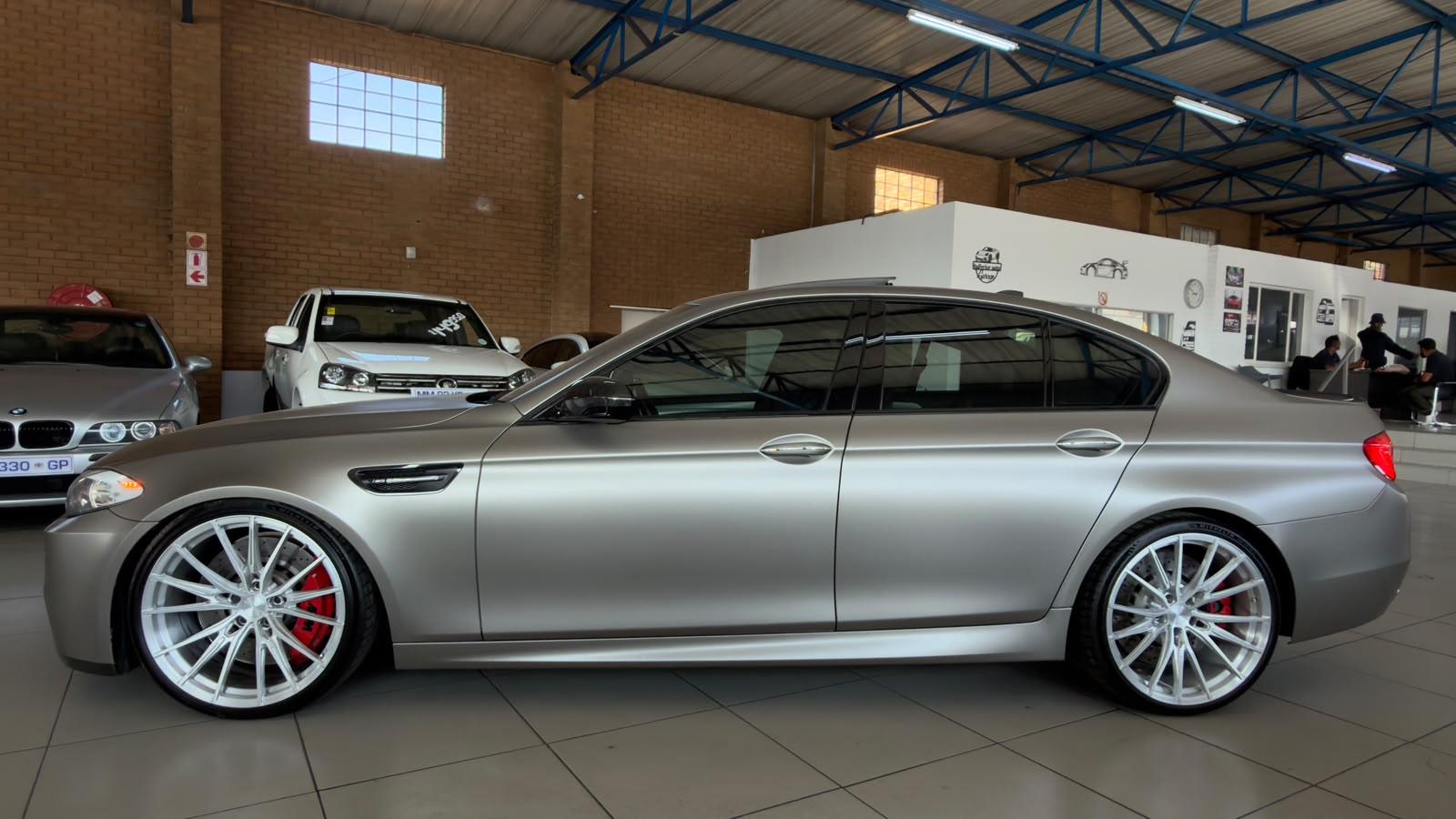 BMW M5 M-DCT (F10) Delmas Auto Centre