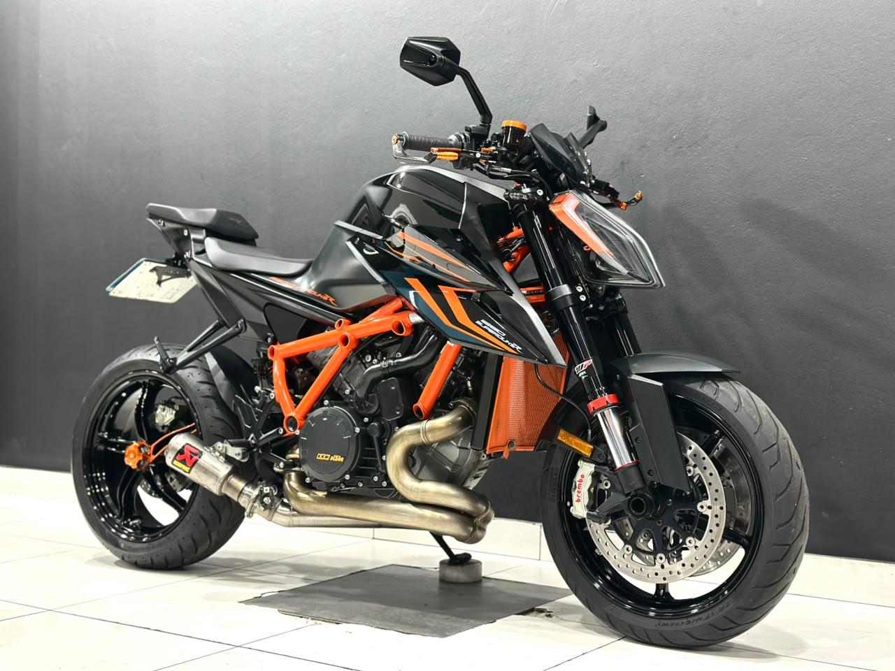 KTM 1290 nakeds for sale in South Africa - AutoTrader