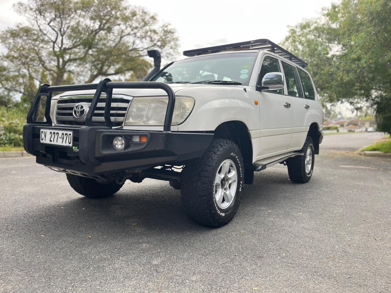 Toyota Land Cruiser 100 4.5 GX