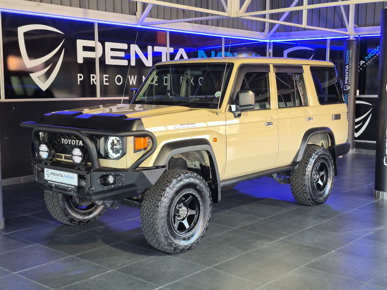 Toyota Land Cruiser 76 2.8GD-6 Station Wagon Penta Now Centurion