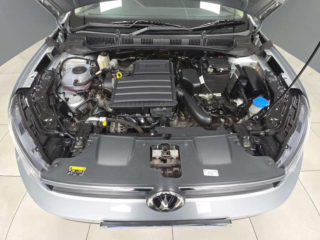 Volkswagen Polo Sedan 1.6 WP Motors