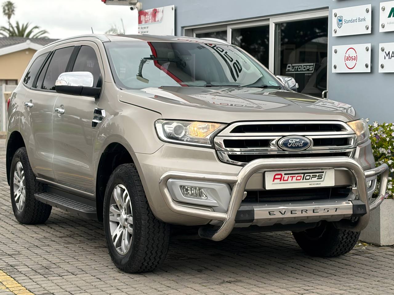 Ford Everest 2.2TDCi XLT Auto Autotops