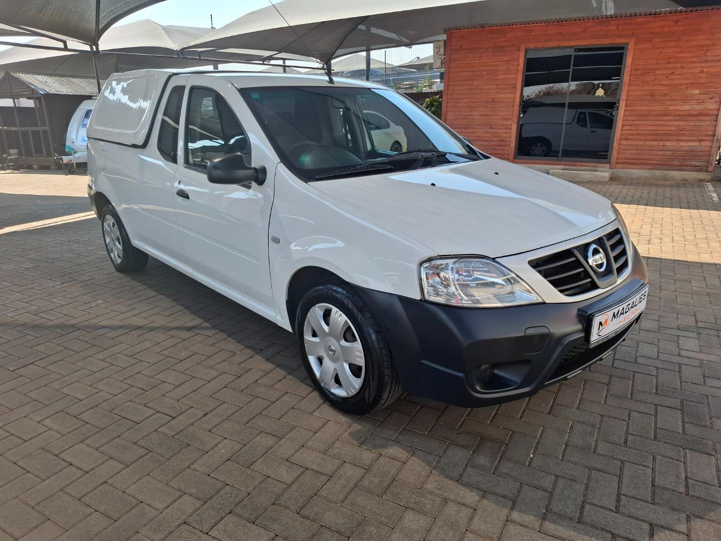 2020 Nissan NP200 1.6i (Aircon) Safety Pack
