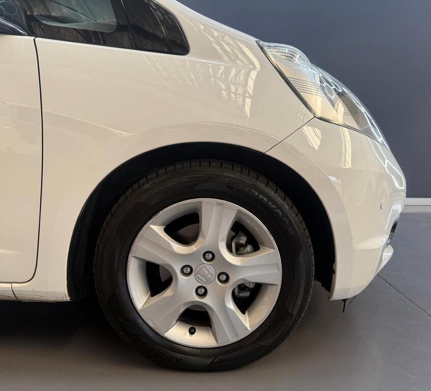 Honda Jazz 1.5 EX Auto Vee Motors