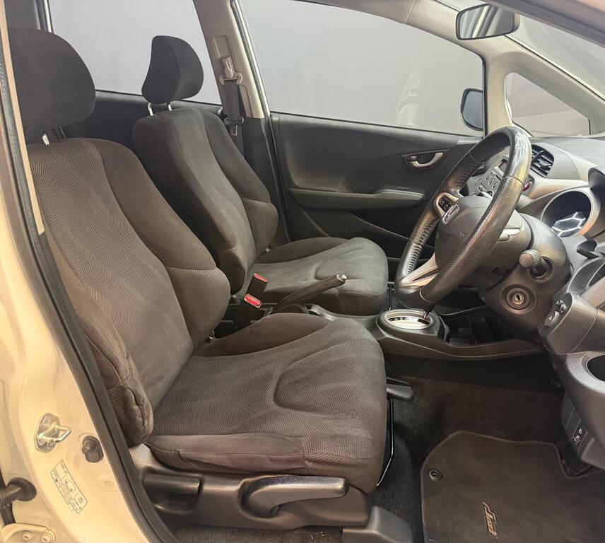Honda Jazz 1.5 EX Auto Vee Motors
