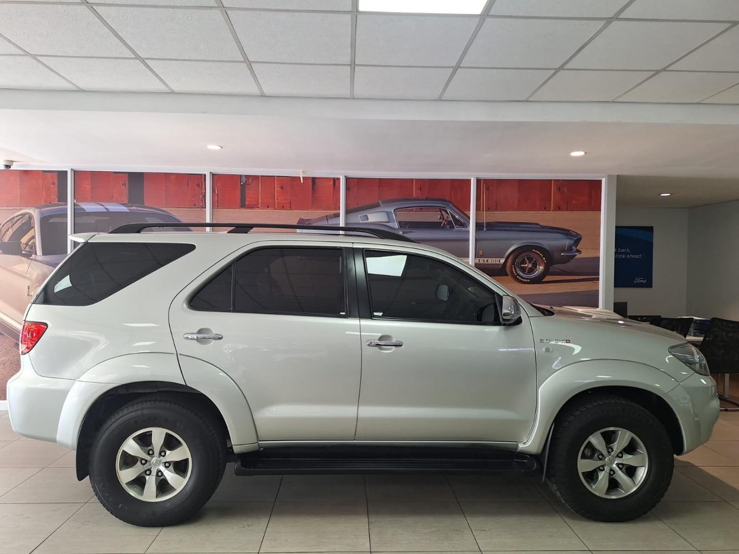 Toyota Fortuner 3.0D-4D Ford Midrand