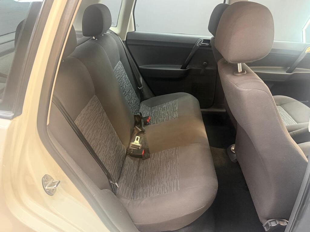 Volkswagen Polo Vivo Hatch 1.4 Trendline Auto Vee Motors