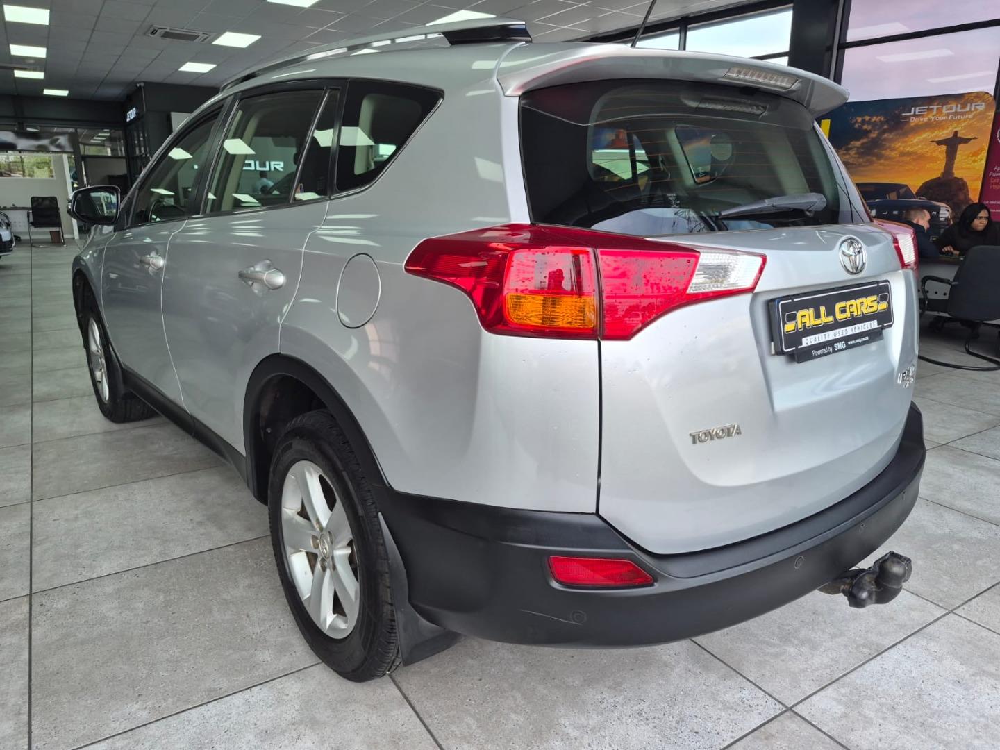 Toyota RAV4 2.2D-4D GX All Cars