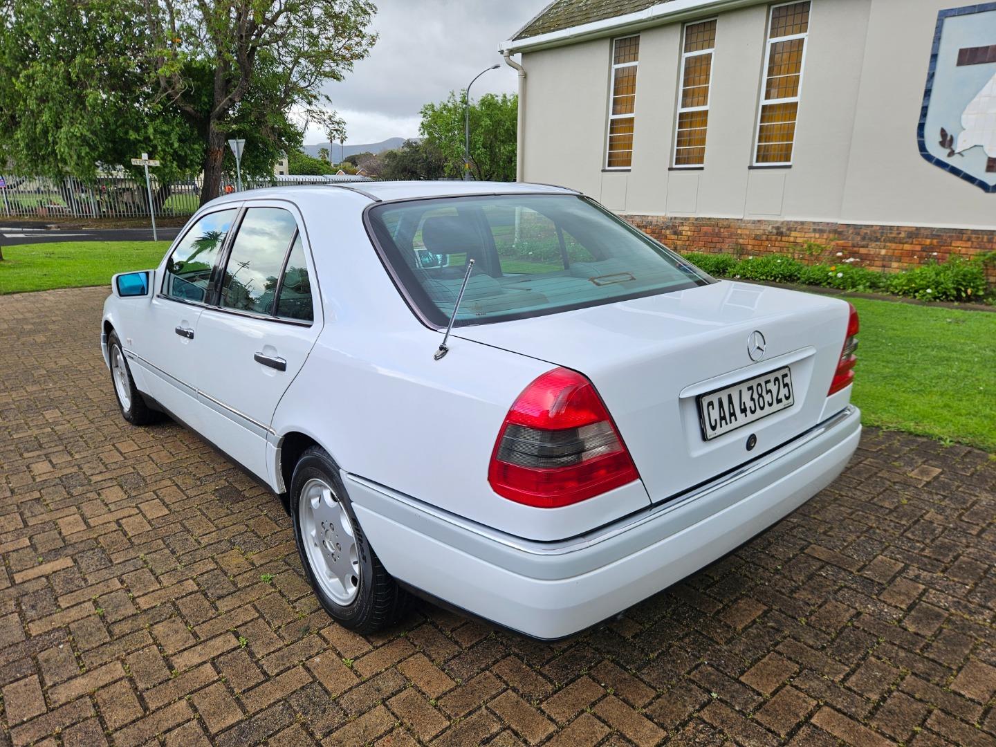Mercedes-Benz C-Class C220 Elegance Auto Autowize Car Agency