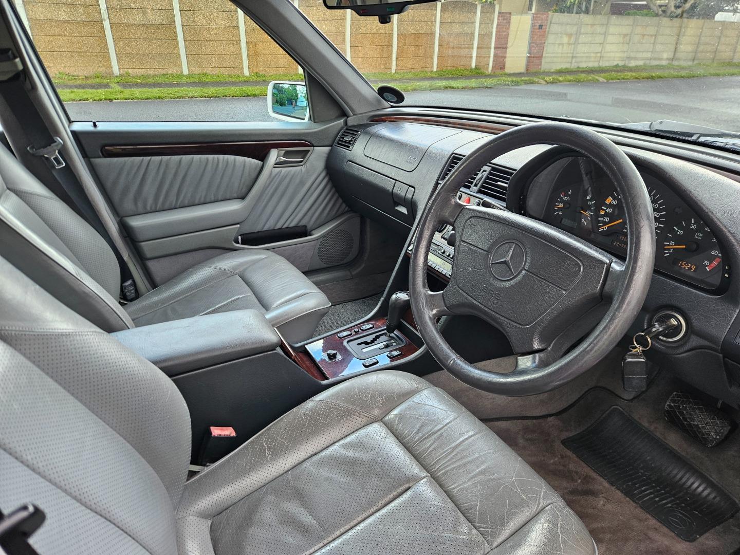 Mercedes-Benz C-Class C220 Elegance Auto Autowize Car Agency