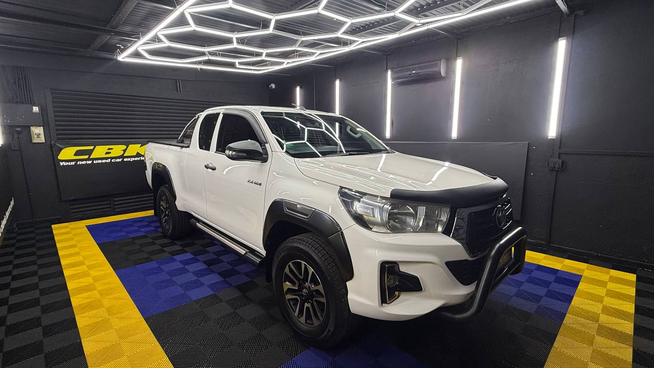 2020 Toyota Hilux 2.4GD-6 Xtra Cab SRX Auto for sale