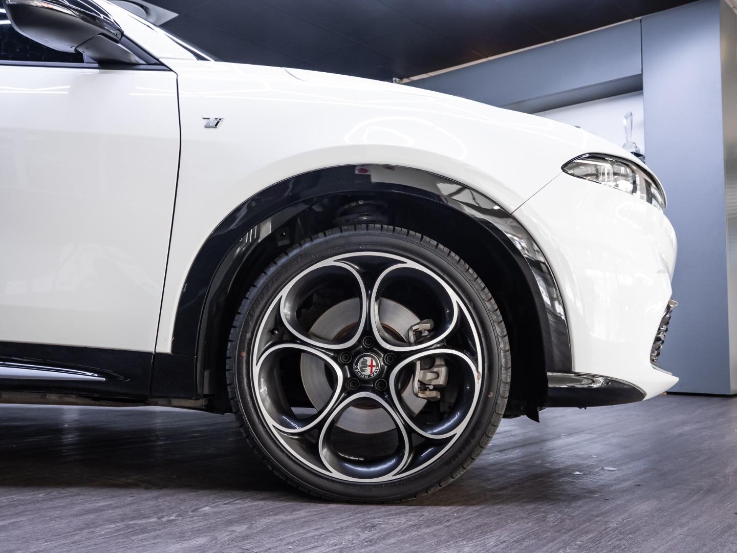 Alfa Romeo Tonale 1.5T Hybrid Ti Arnold Chatz Cars
