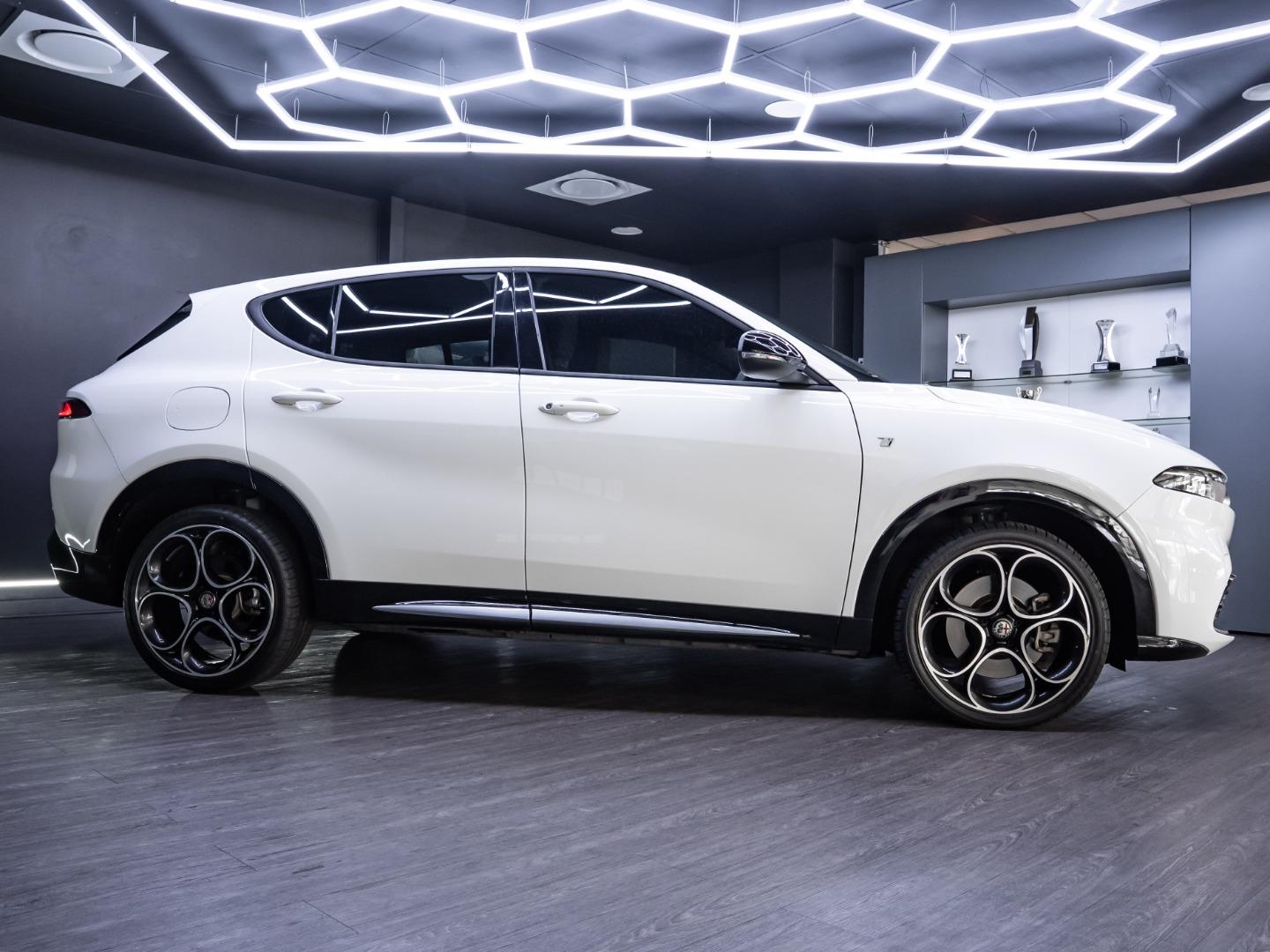 Alfa Romeo Tonale 1.5T Hybrid Ti Arnold Chatz Cars