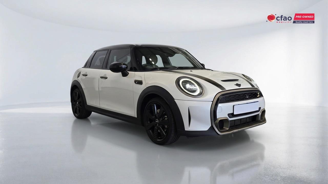 2023 MINI Cooper S 5-door (F55)