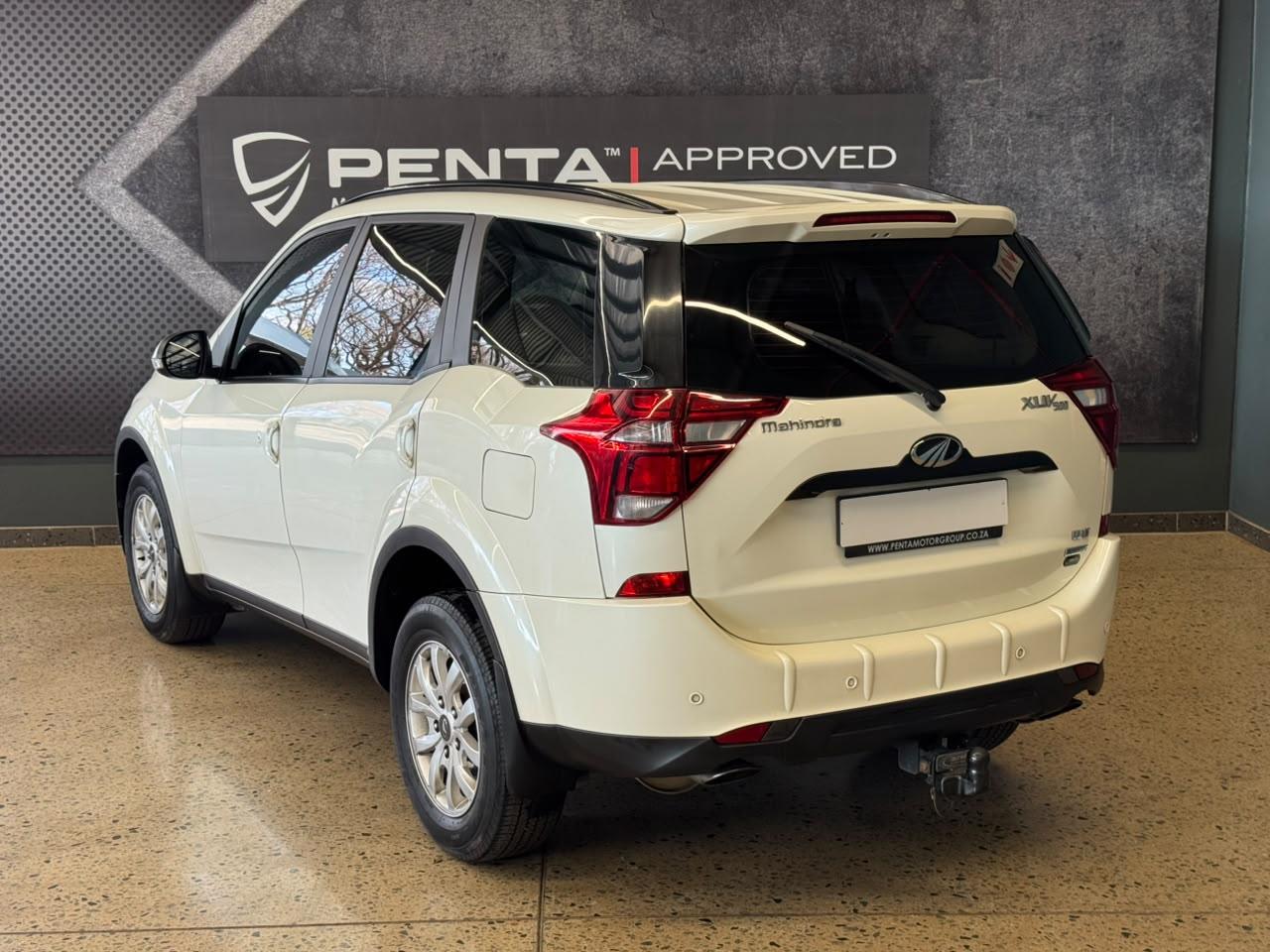 Mahindra XUV500 2.2CRDe W6 Mahindra Montana