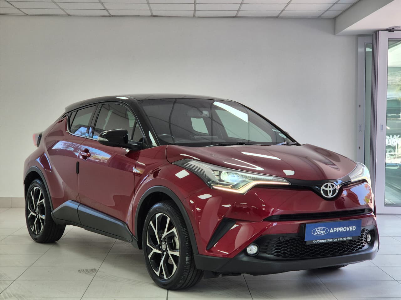 Toyota C-HR 1.2T Luxury Ford Bryanston