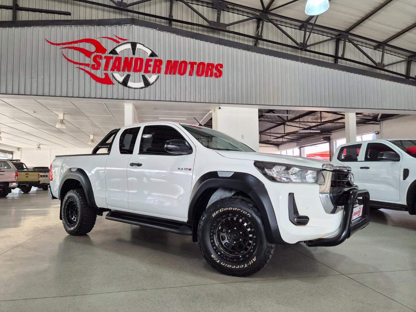 Toyota Hilux 2.4GD-6 Xtra Cab Raider Stander Motors