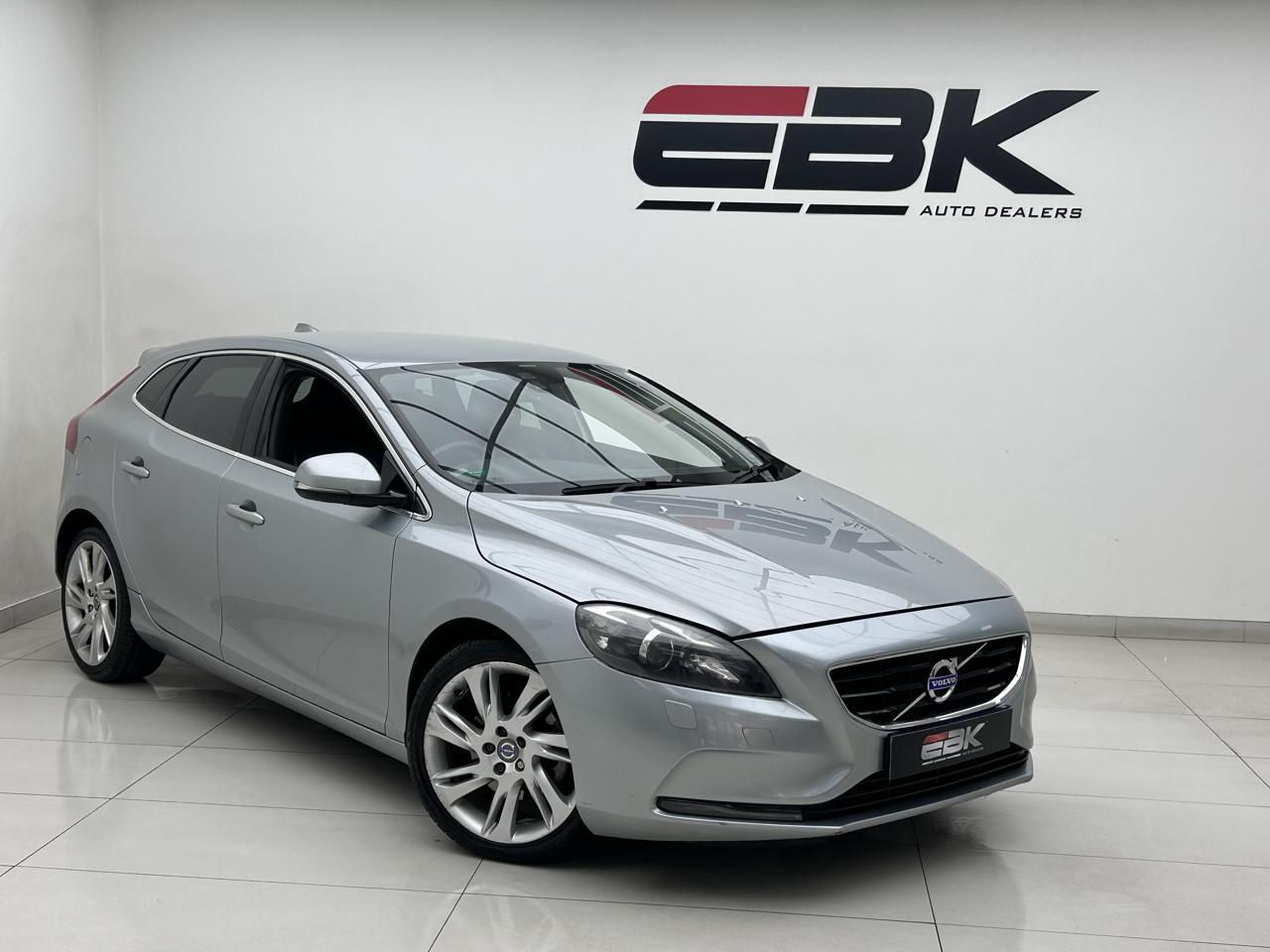 2013 Volvo V40 T3 Elite