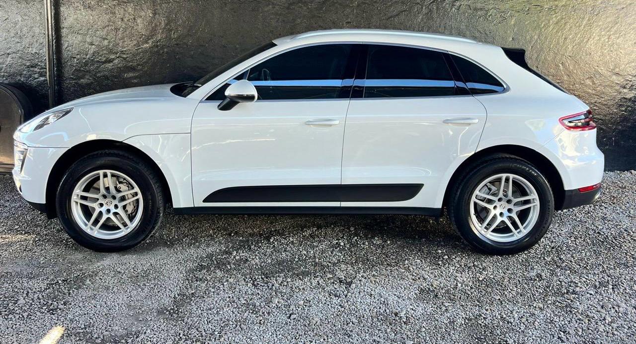 2016 Porsche Macan S
