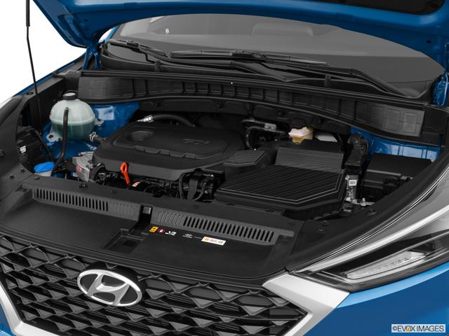 How To Replace The Car Battery On A Hyundai Tucson - Car Ownership ...