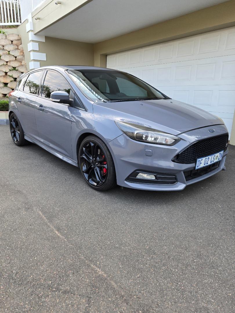 2016 Ford Focus ST 3