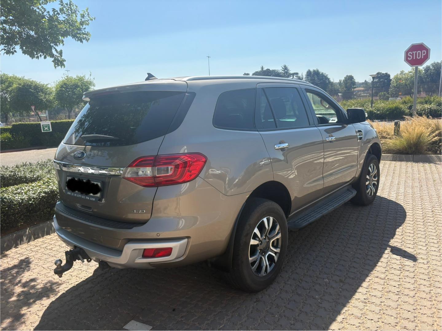 Ford Everest 2.0Bi-Turbo 4WD XLT