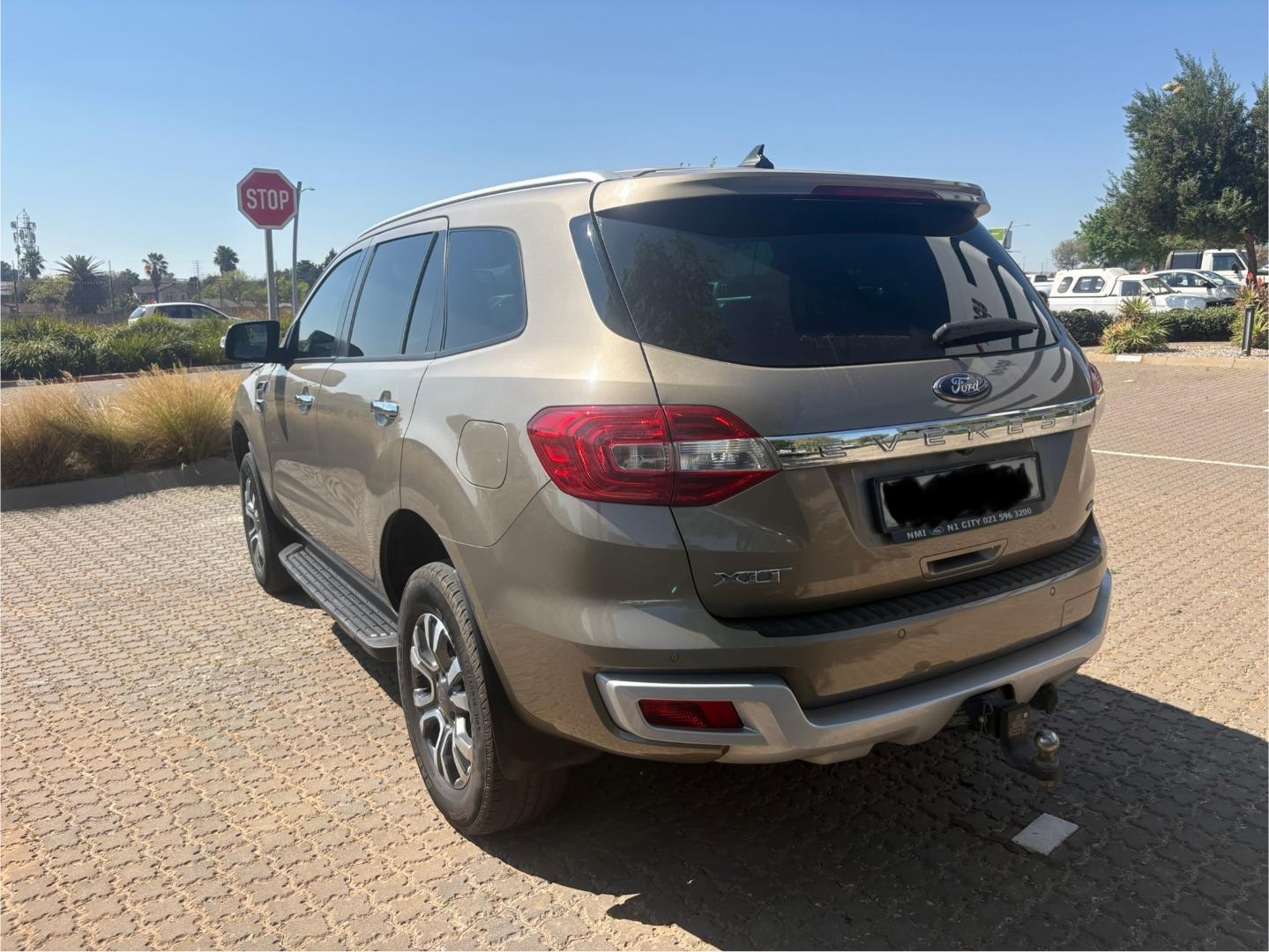 Ford Everest 2.0Bi-Turbo 4WD XLT
