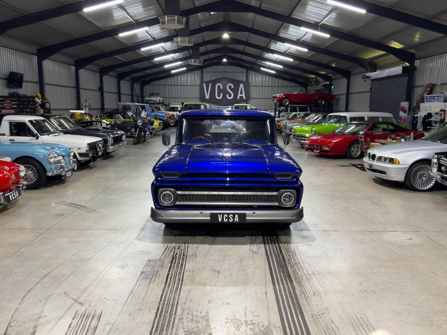 Chevrolet C10 Restomod Vintage Cars SA