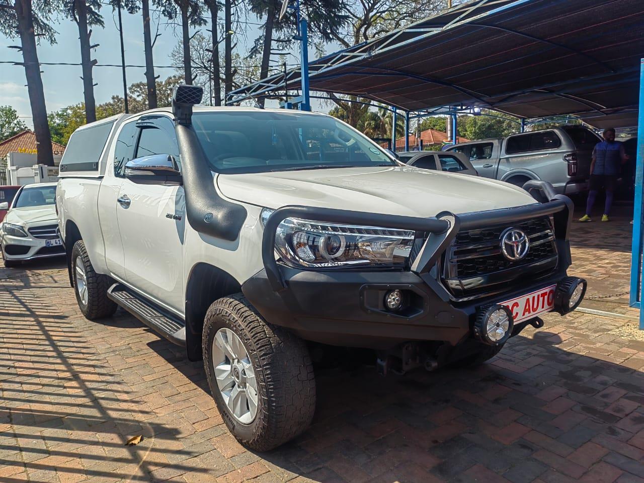 2016 Toyota Hilux 2.8GD-6 Xtra cab Raider