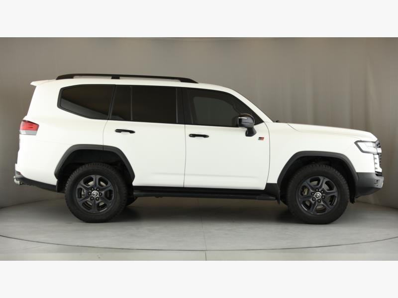 Toyota Land Cruiser 300 3.5T GR Sport Halfway Lexus Fourways