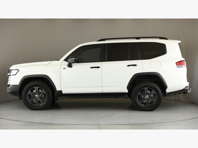 Toyota Land Cruiser 300 3.5T GR Sport Halfway Lexus Fourways