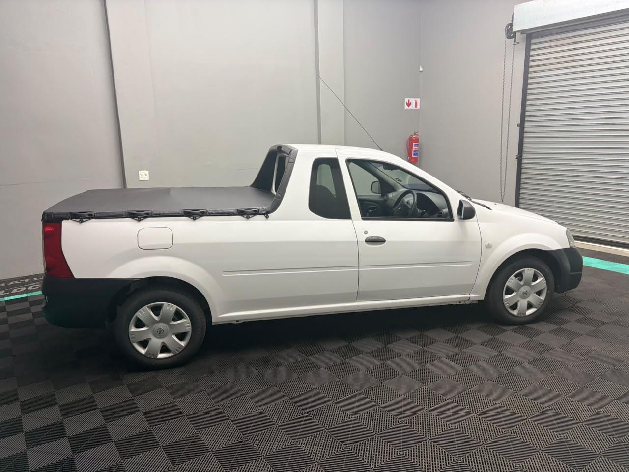 Nissan NP200 1.6i (Aircon) Safety Pack LDC Auto