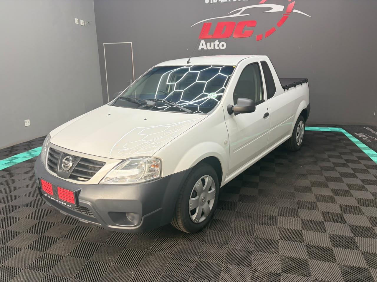 Nissan NP200 1.6i (Aircon) Safety Pack LDC Auto
