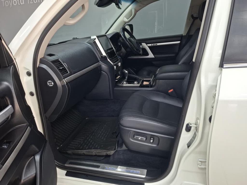 Toyota Land Cruiser 200 4.5D-4D V8 VX-R NTT Toyota Tzaneen