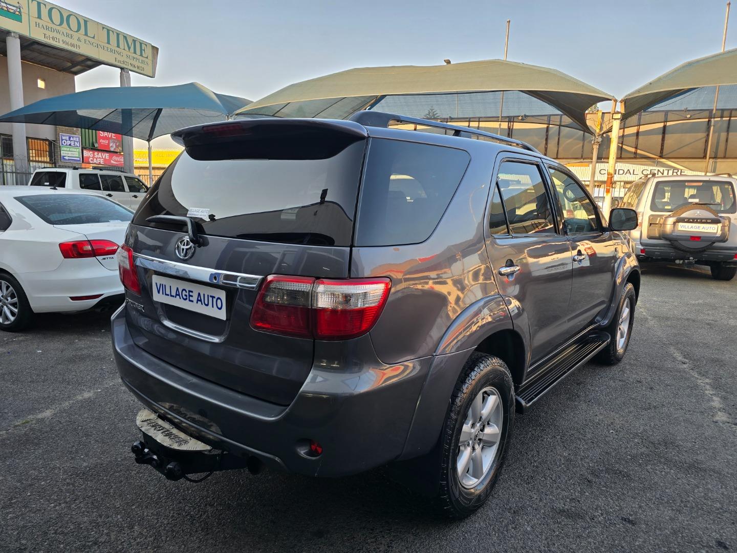 Toyota Fortuner 3.0D-4D Village Auto
