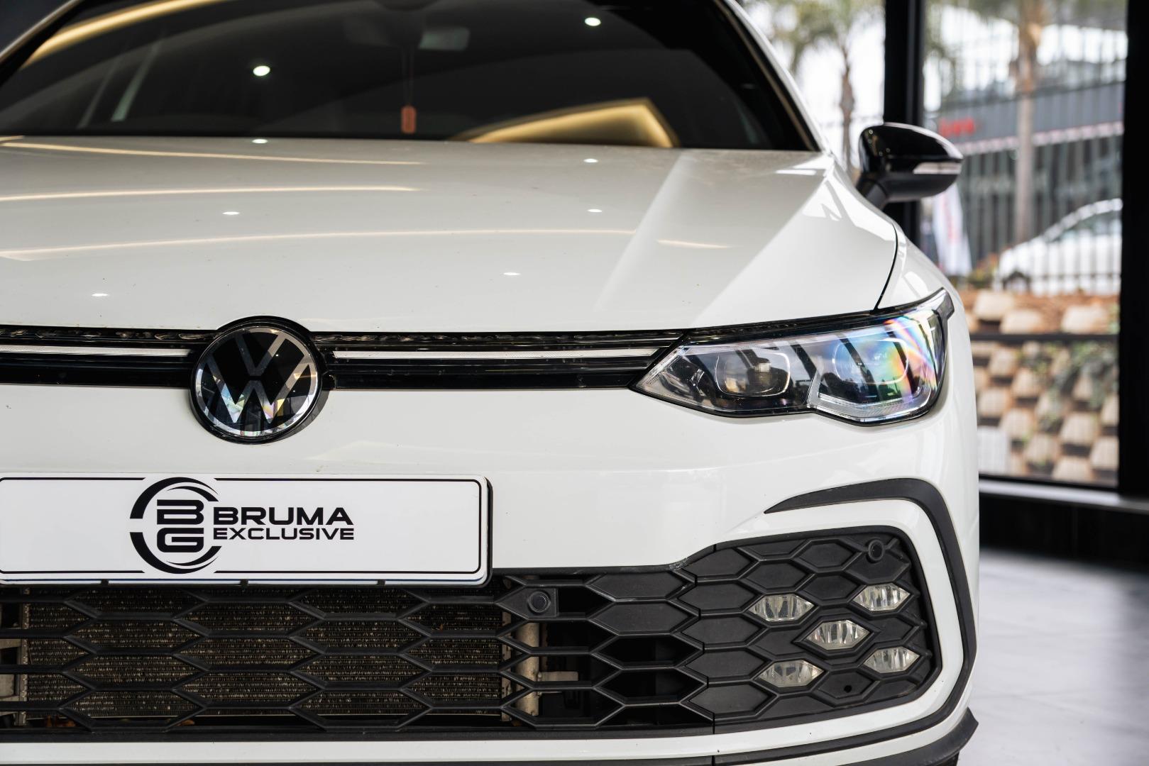 Volkswagen Golf GTI Bruma Nissan