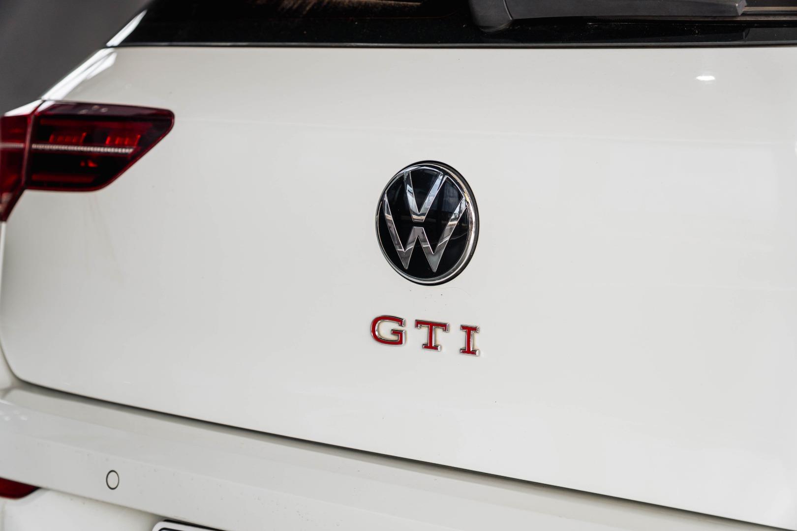 Volkswagen Golf GTI Bruma Nissan