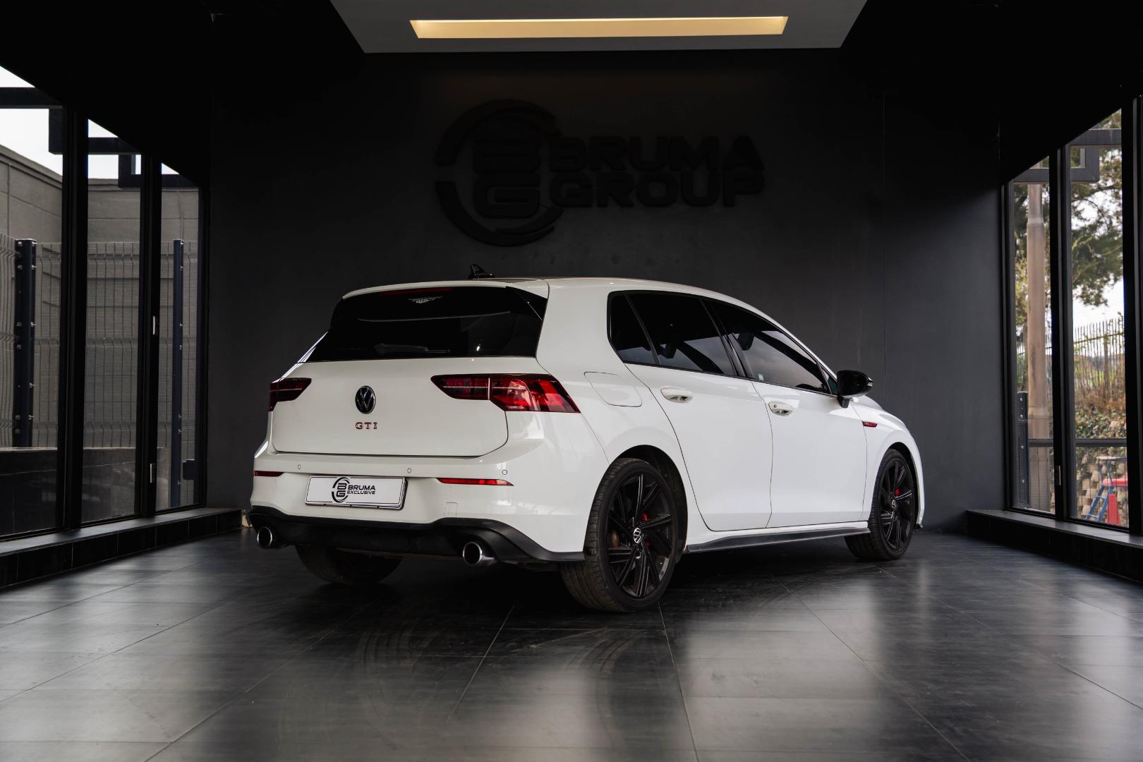 Volkswagen Golf GTI Bruma Nissan