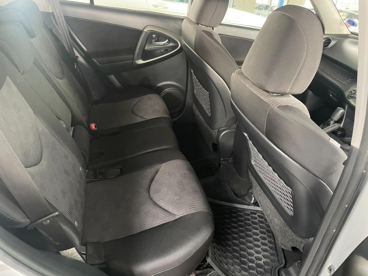Toyota RAV4 2.0 GX Wholesale Cars 4 U