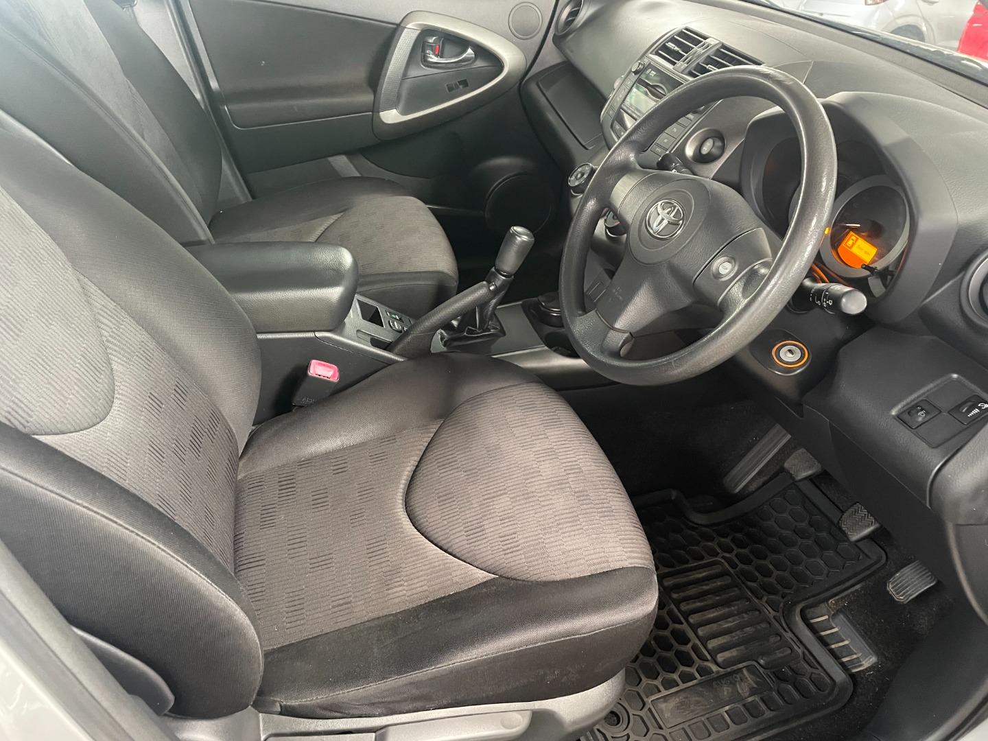 Toyota RAV4 2.0 GX Wholesale Cars 4 U