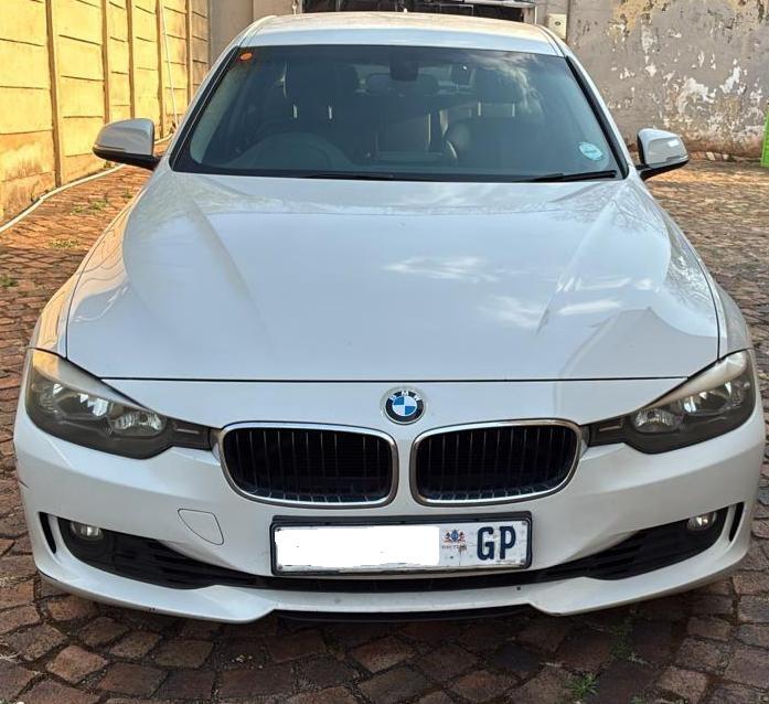 2012 BMW 3 Series 320i auto