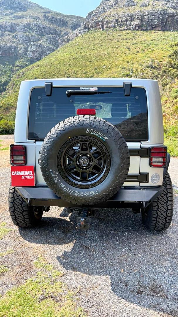Jeep Wrangler 3.6L Sahara Carmichael Xtreme
