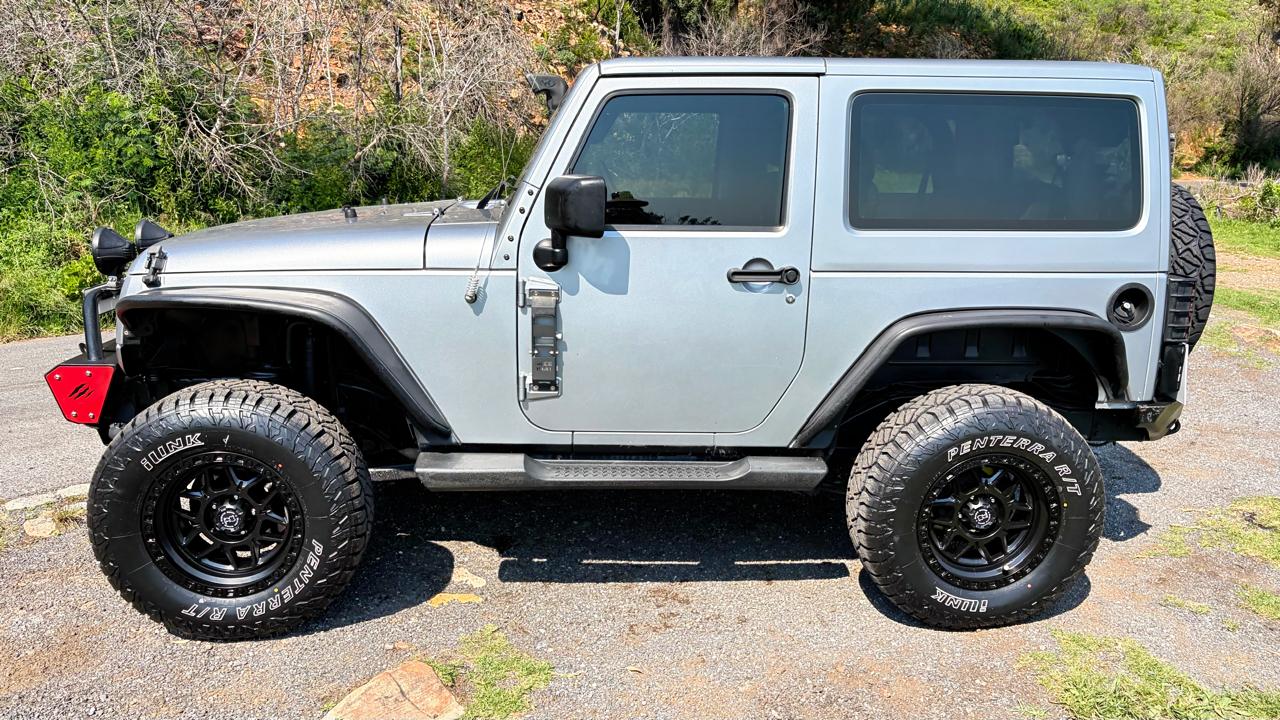 Jeep Wrangler 3.6L Sahara Carmichael Xtreme